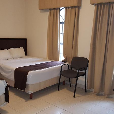 Hotel Roma ماتاموروس المظهر الخارجي الصورة