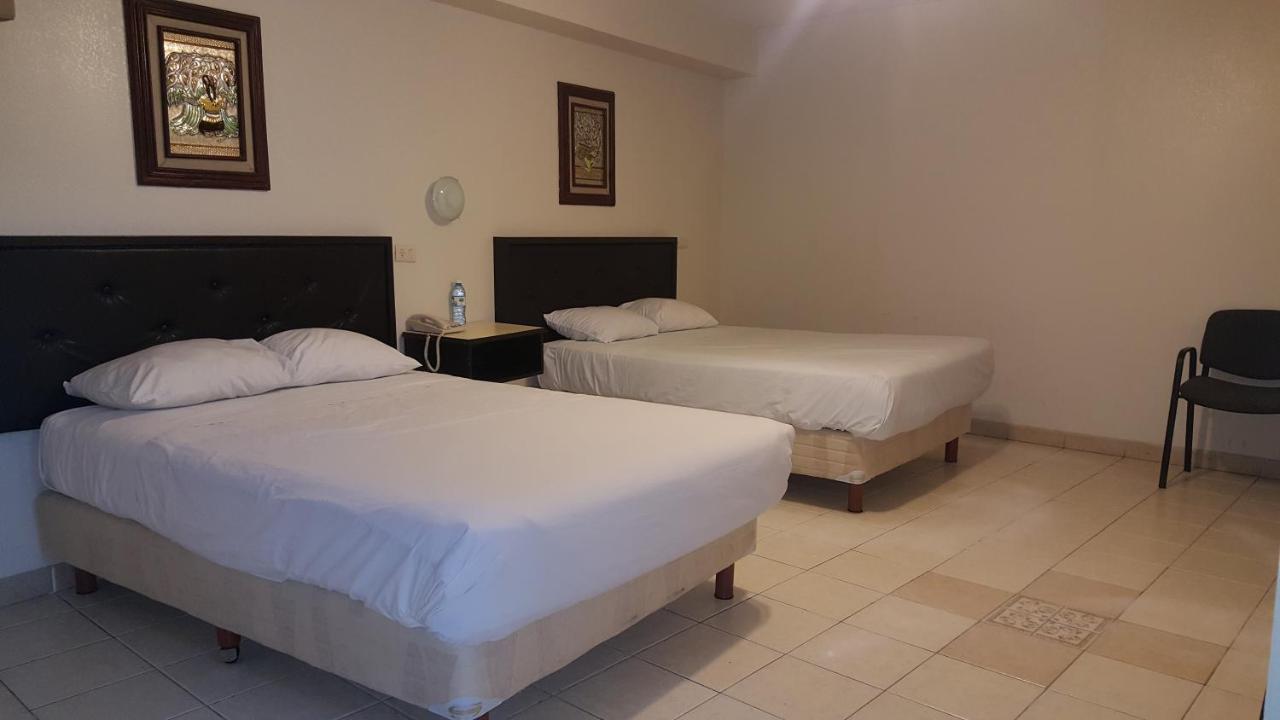 Hotel Roma ماتاموروس المظهر الخارجي الصورة