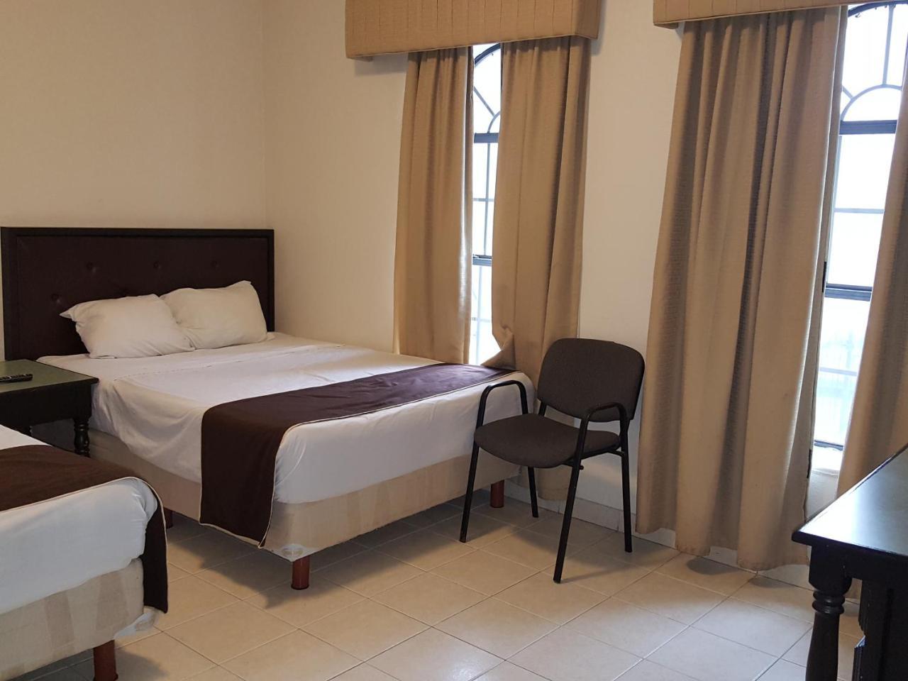 Hotel Roma ماتاموروس المظهر الخارجي الصورة